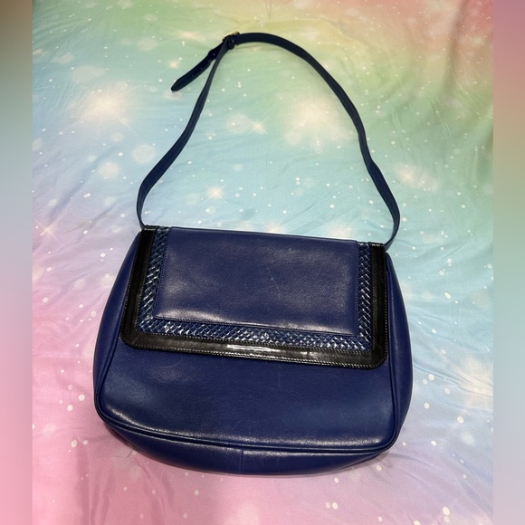 Salvatore Ferragamo Blue Leather Shoulder Purse - Picture 4 of 14